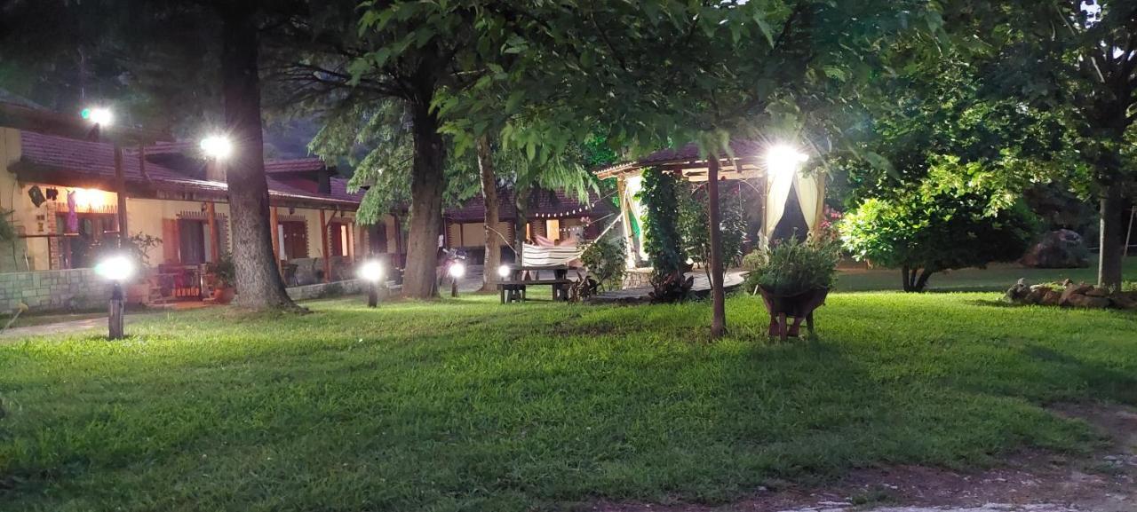 Galini Apartment กาโต ลูตรากี ภายนอก รูปภาพ