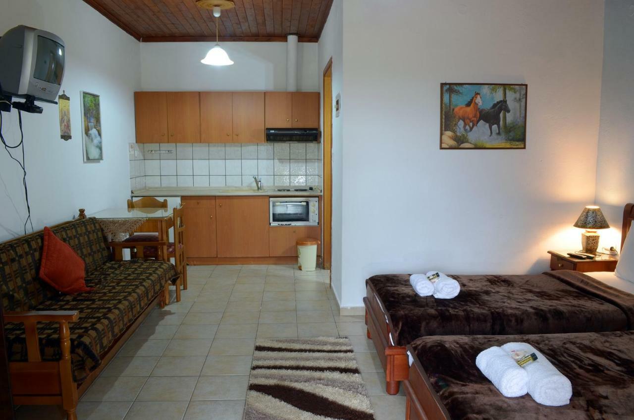 Galini Apartment กาโต ลูตรากี ภายนอก รูปภาพ